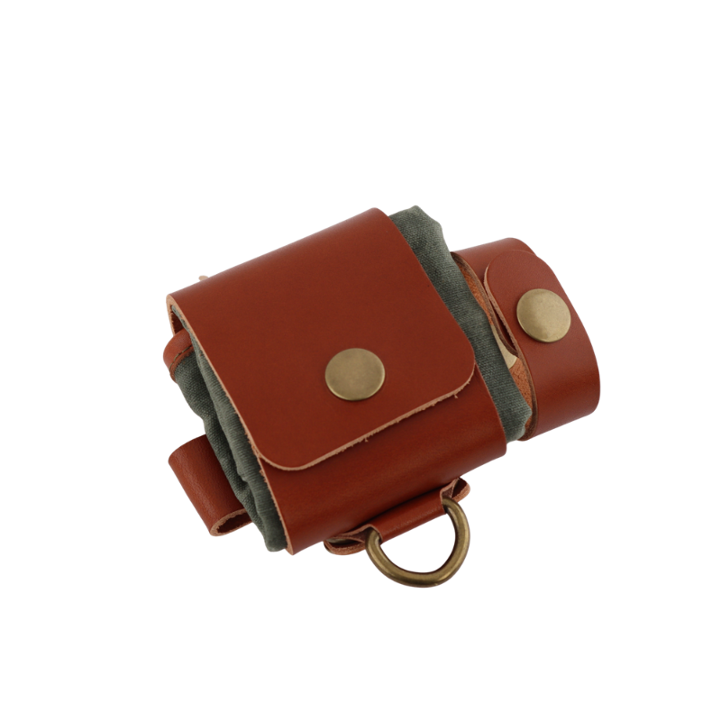 sankepose i vokset canvas fra Cuma Gear