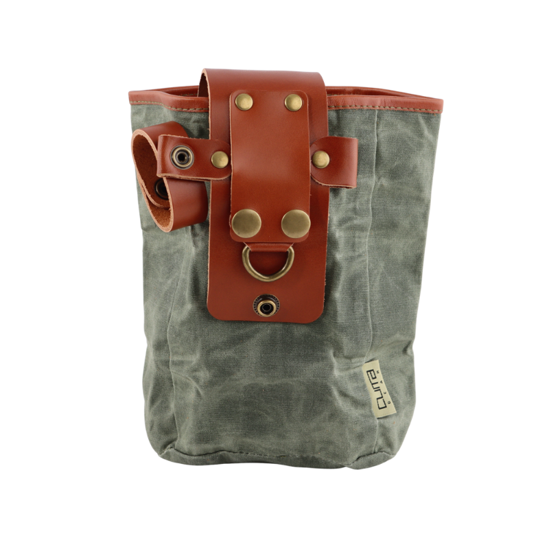 sankepose i vokset canvas fra Cuma Gear