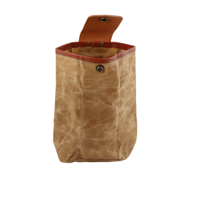 sankepose i vokset canvas fra Cuma Gear