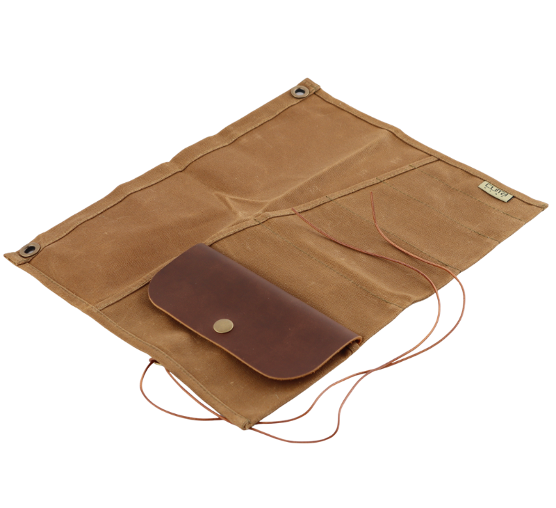 Tool Roll i vokset canvas - fra Cuma Gear