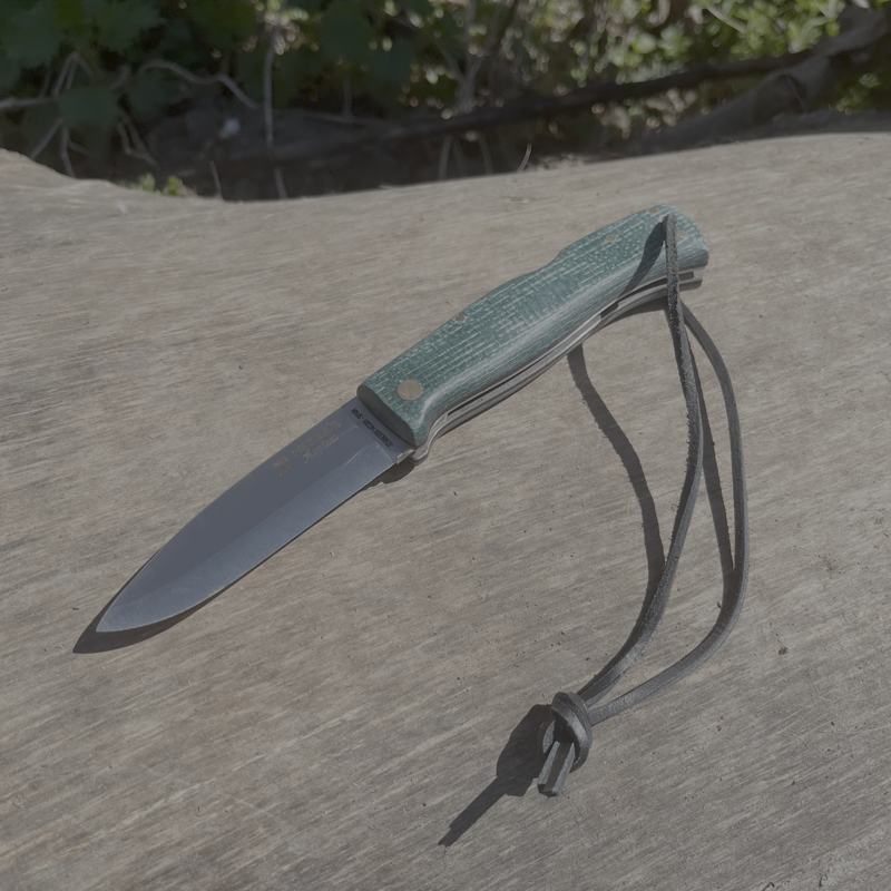 Artica Lommekniv med back lock lås. Grøn Micarta. Joker Knife.