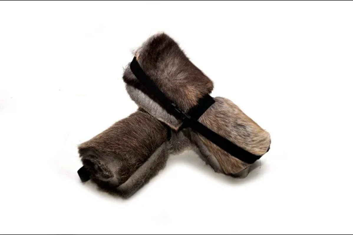 Siddeunderlag - Rensdyrskind - Imprægneret - Med stropper